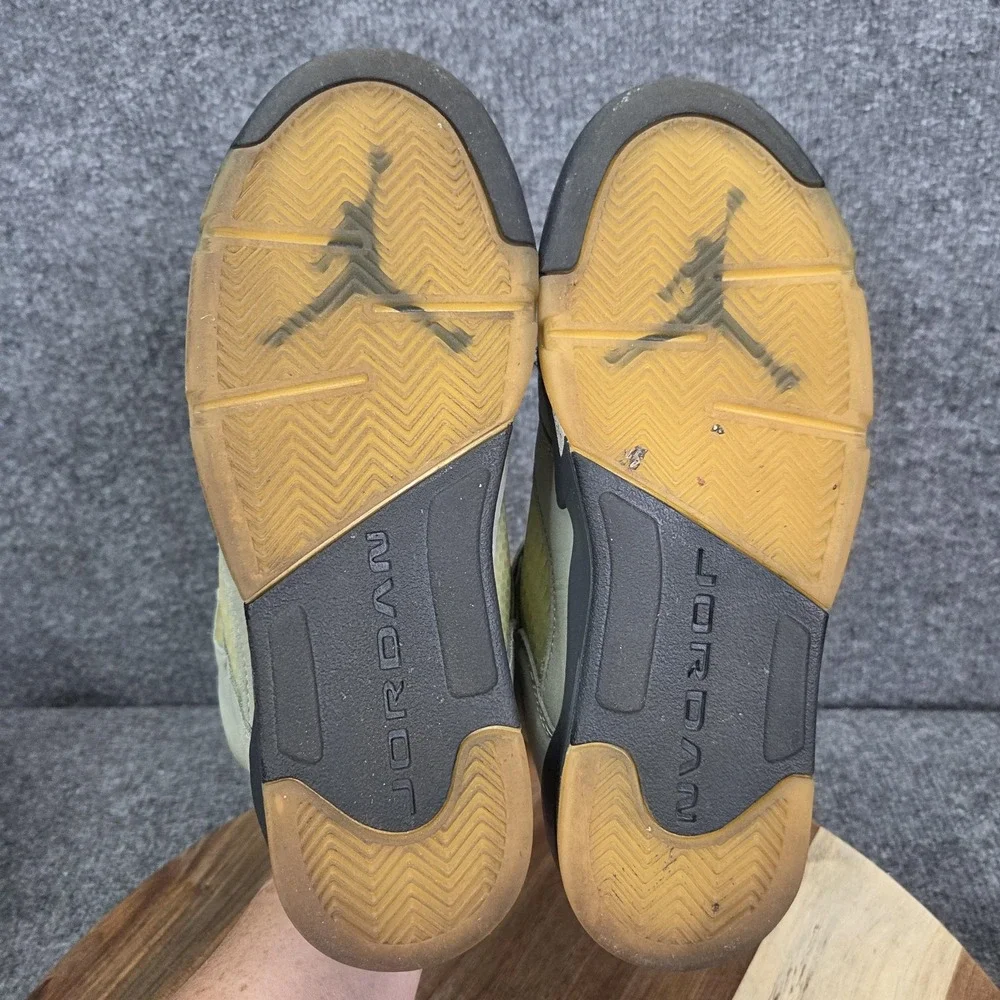 Nike Air Jordan 5 Retro Shoes Youth Size 5Y Jade Horizon Desert Sand 440888-300‎